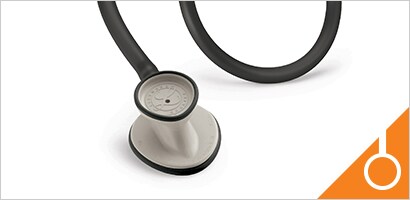 3M Littmann Lightweight stetoskop na belem ozadju.

